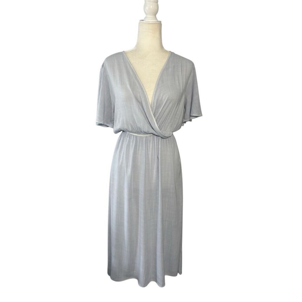 tea n rose baby blue 3/4 length dress with deep V front and short flared sleeves